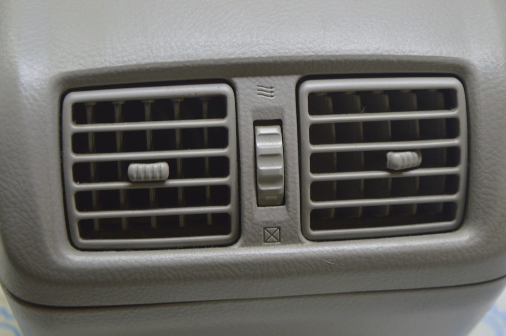 Дефлекторы обдува задние Lexus RX300 RX330 RX350 RX400h 04-09 серые