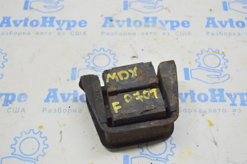 Демпфер переднего подрамника Acura MDX 07-09