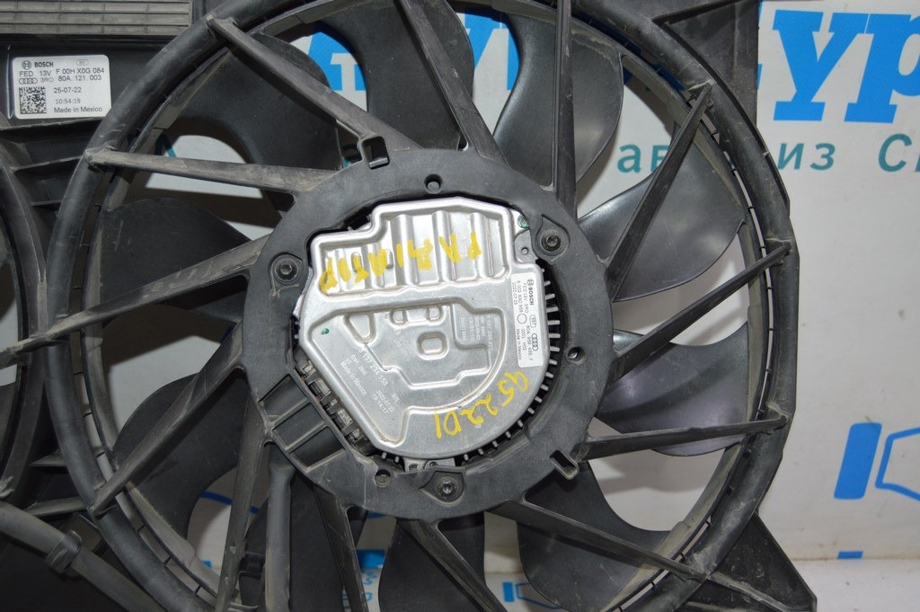 Диффузор кожух радиатора в сборе Audi Q5 80A 18-24 под два вентилятора (01) 80A959455E — фото 3