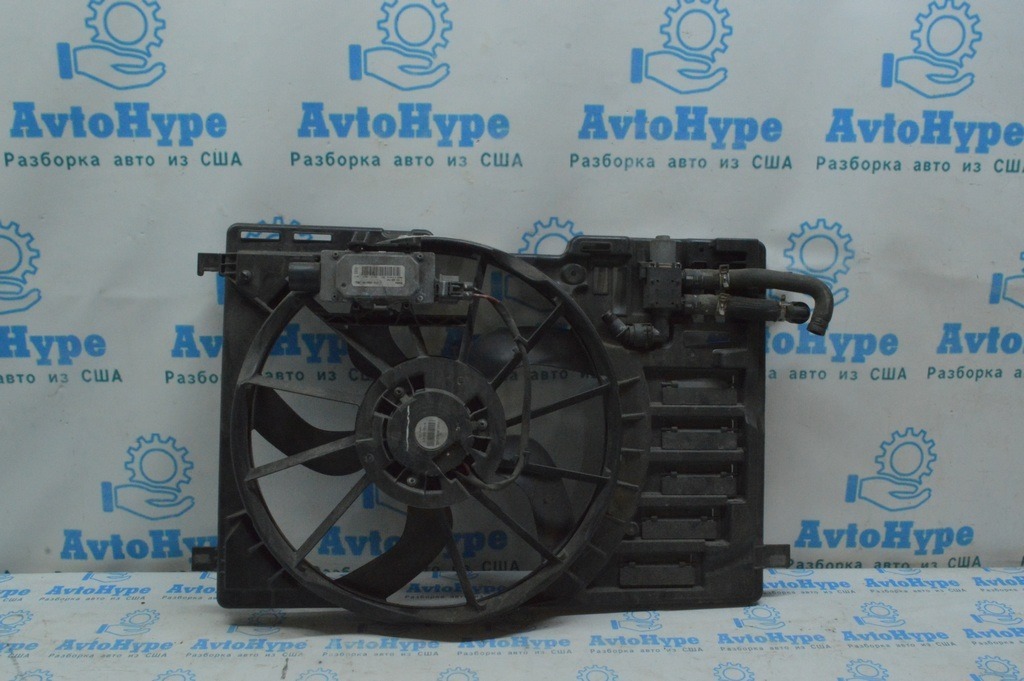 Диффузор кожух радиатора в сборе Ford Escape MK3 13- 2.0T (09)