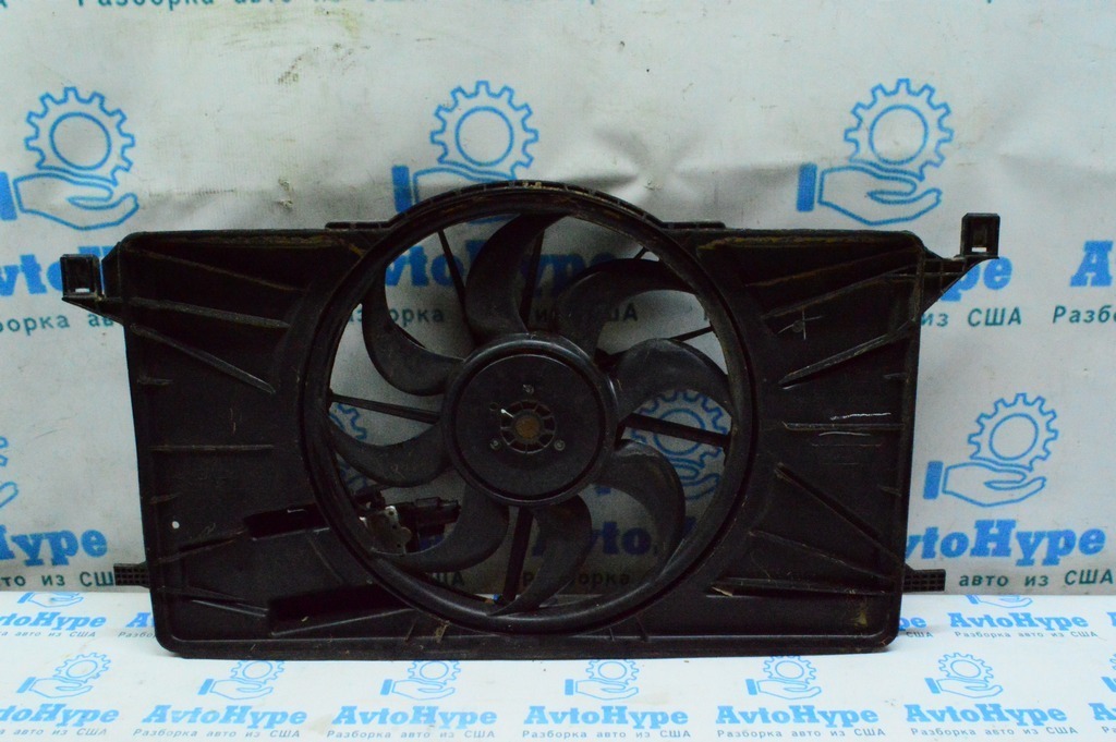 Диффузор кожух радиатора в сборе Ford Focus mk3 11-18 2.0 (07) с блоком управления
