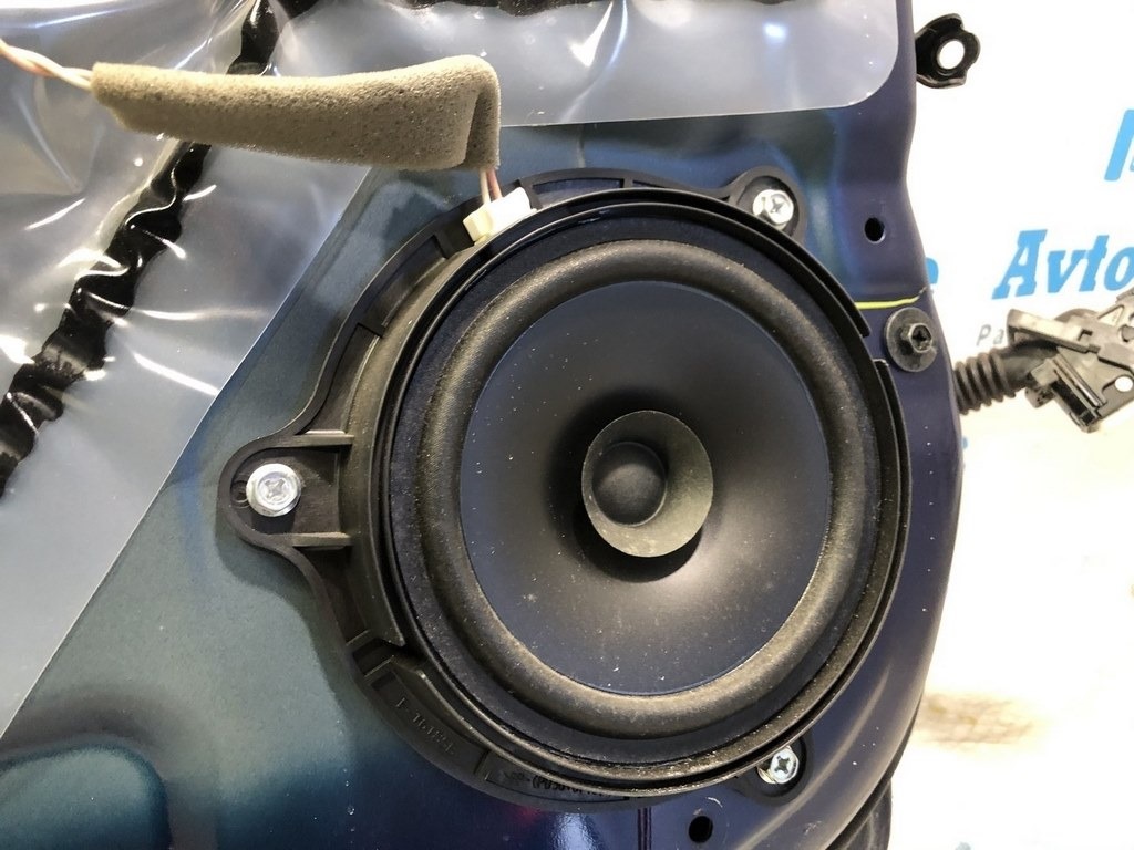 Динамик дверной перед лев Nissan Sentra 13-19