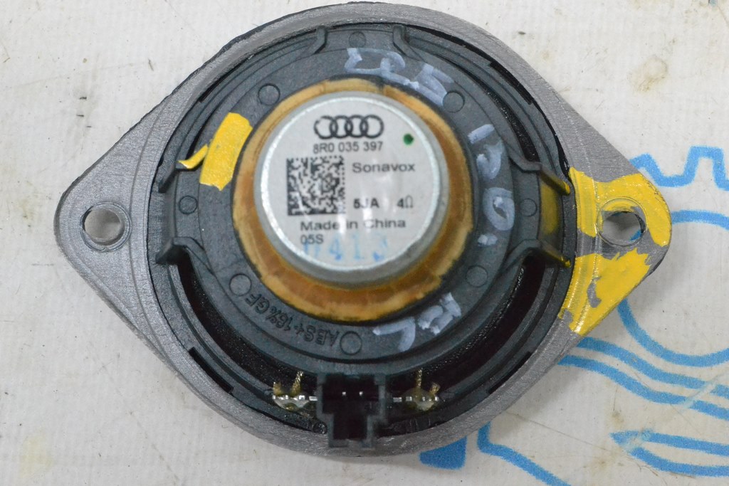 Динамик пищалка передней панели центральный Audi Q5 8R 09-17