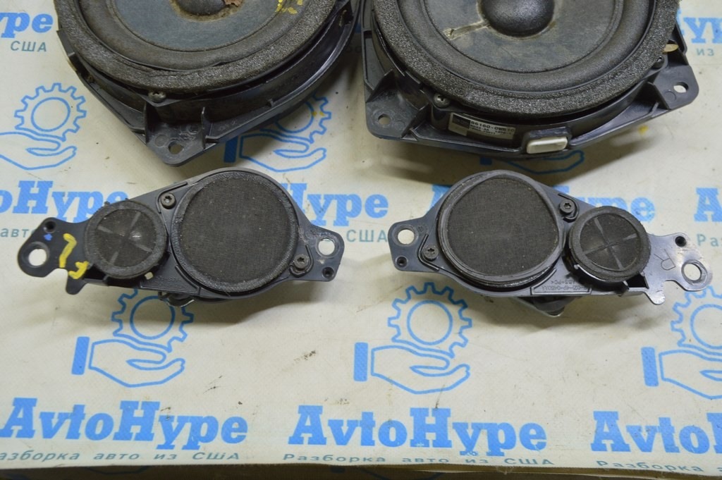 Динамик с пищалкой в торпеде прав Lexus GS300 GS350 GS430 GS450h 06-09 Mark Levinson