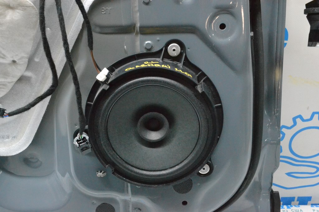 Динамик зад лев Nissan Qashqai 21-