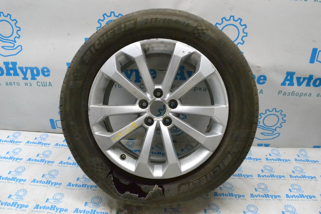 Диск колесный R18X8J ET39 Audi Q5 8R 09-17 8R0601025BM (02) четвертый бордюрка