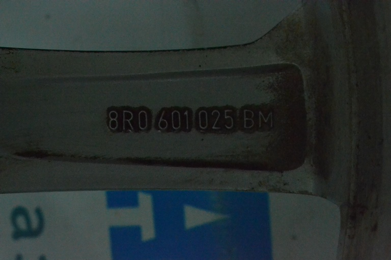 Диск колесный R18X8J ET39 Audi Q5 8R 09-17 8R0601025BM (02) первый бордюрка — фото 4