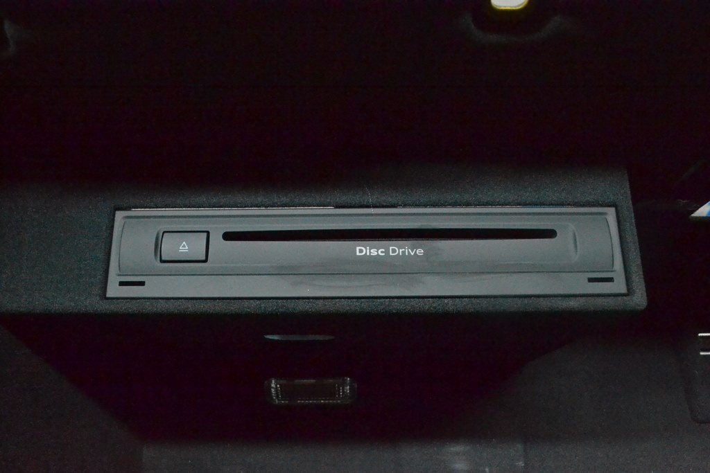 Дисковод CD CHANGER Audi A7 C8 19-25