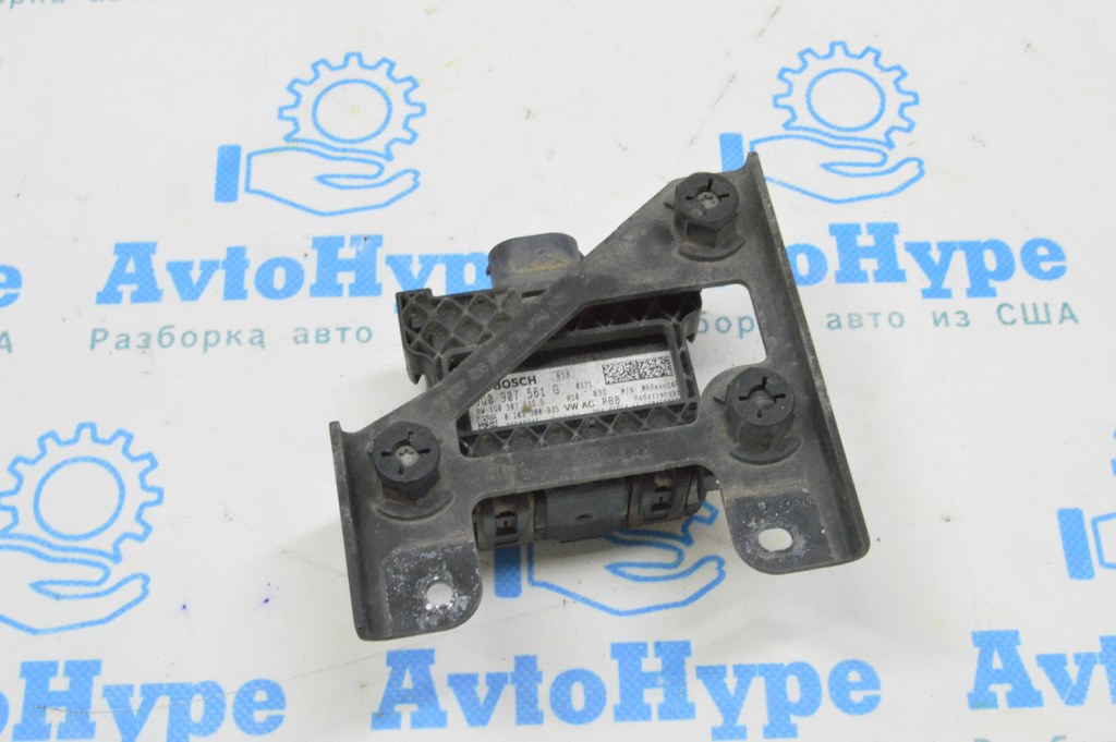 Дистроник радар круиз Audi A3 8V 17-18 4d, 5d с 2 кронштейнами (02)