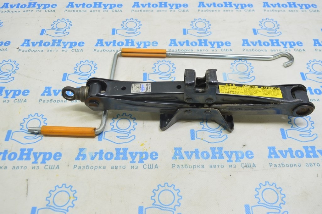 Домкрат Lexus GS300 GS350 GS430 GS450h 06-11