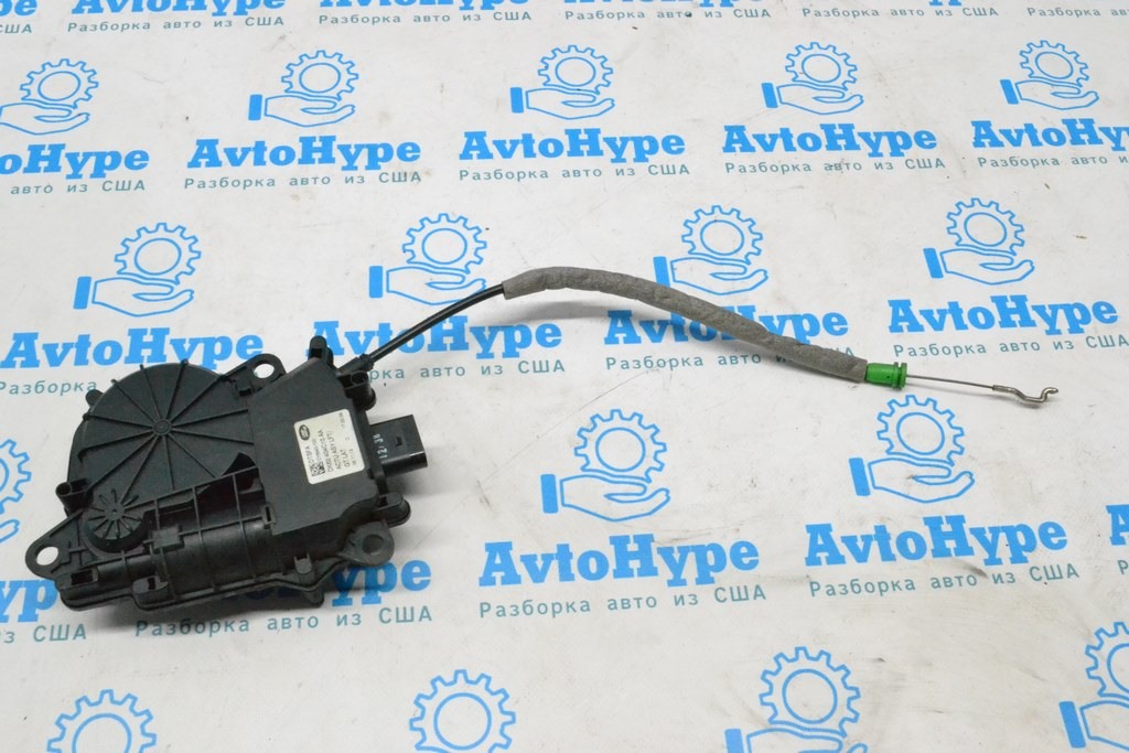 Доводчик замка двери зад лев Land Rover Range Rover L405 13-17