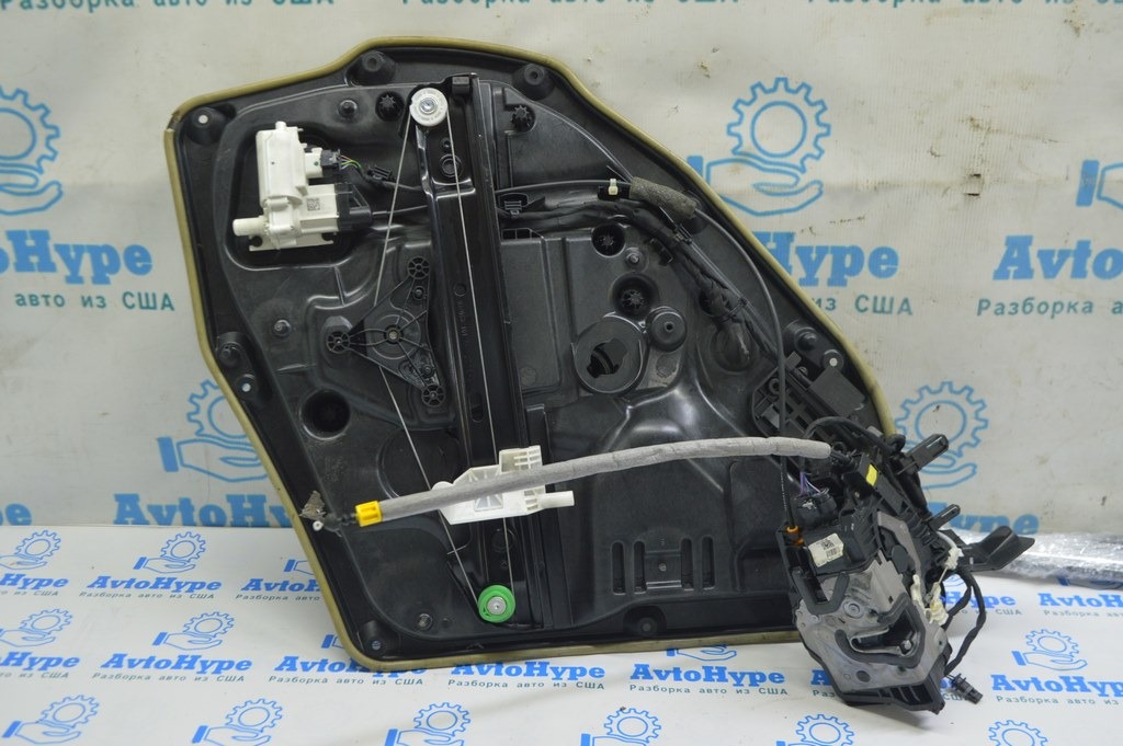 Доводчик замка двери зад прав Mercedes W222 14-22 (01) реализ Максим