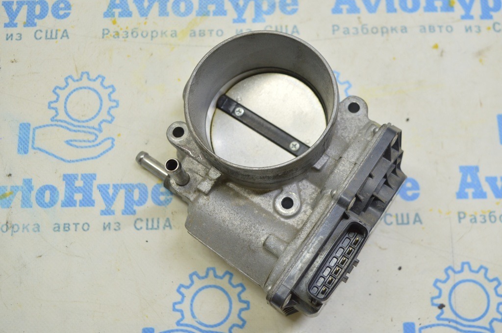 Дроссельная заслонка Lexus RX350 RX450h 16-22 22030-31090 — фото 3