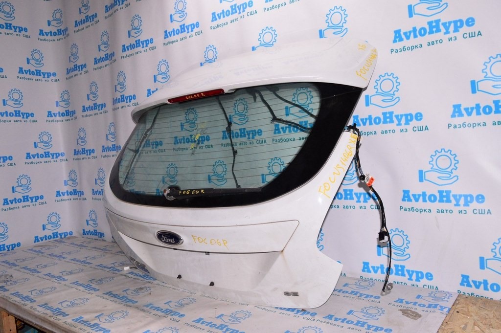 Дверь багажника голая Ford Focus mk3 11-14 дорест 5d (06) белый цвет YZ — фото 2