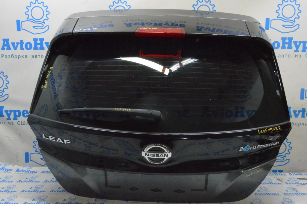 Дверь багажника голая со стеклом Nissan Leaf 18- (02) графит