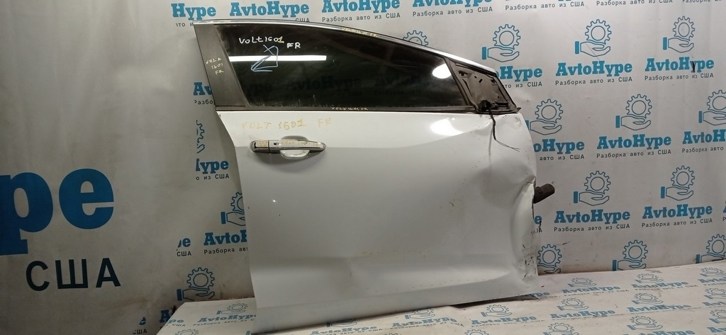 Дверь голая перед прав Chevrolet Volt 16- белая (01) деф.сильно загнута у крыла