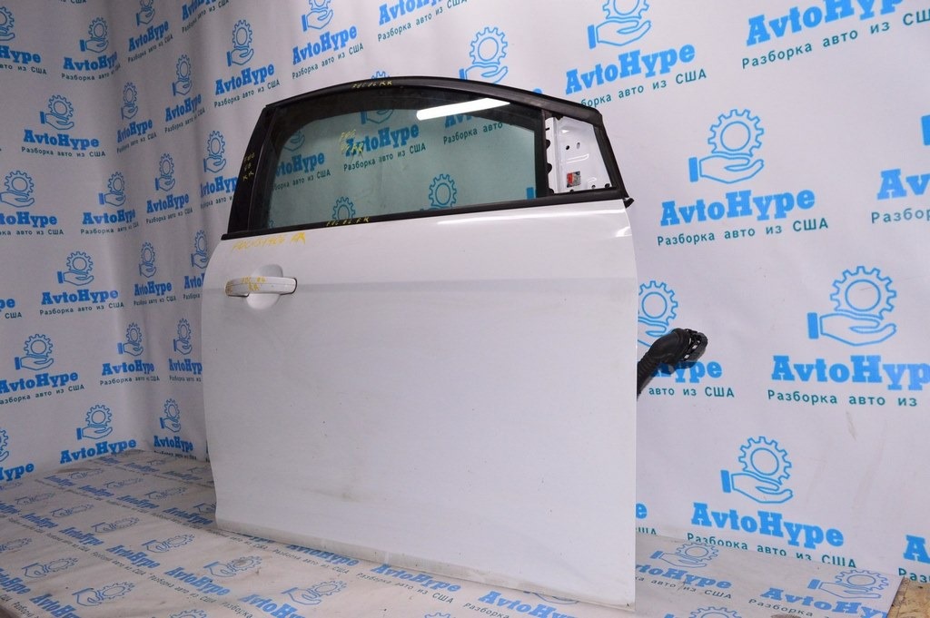 Дверь голая перед прав Ford Focus mk3 11-18 (06) белый цвет YZ — фото 2