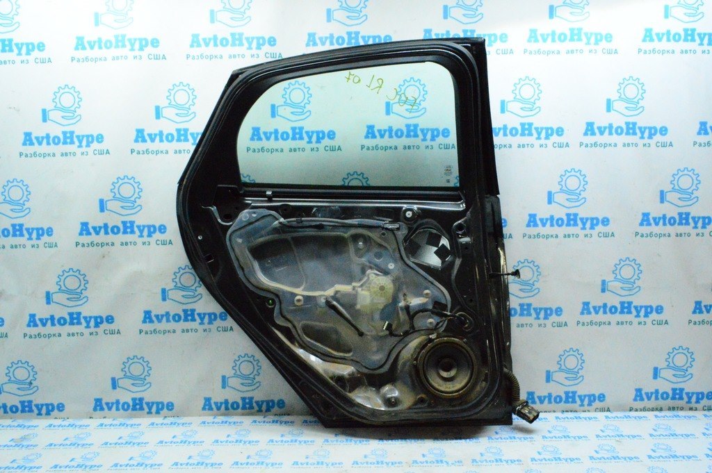 Дверь голая зад лев Ford Focus mk3 11-18 (07) цвет J7 деф.протяжка — фото 4