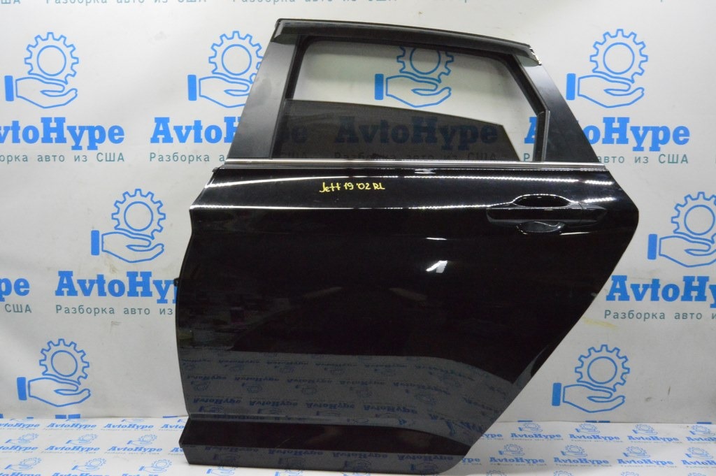 Дверь голая зад лев VW Jetta 19- черная (02)