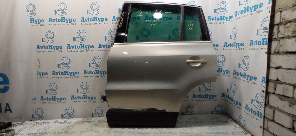 Дверь голая зад лев VW Tiguan 09-17 (06) серебро тычка