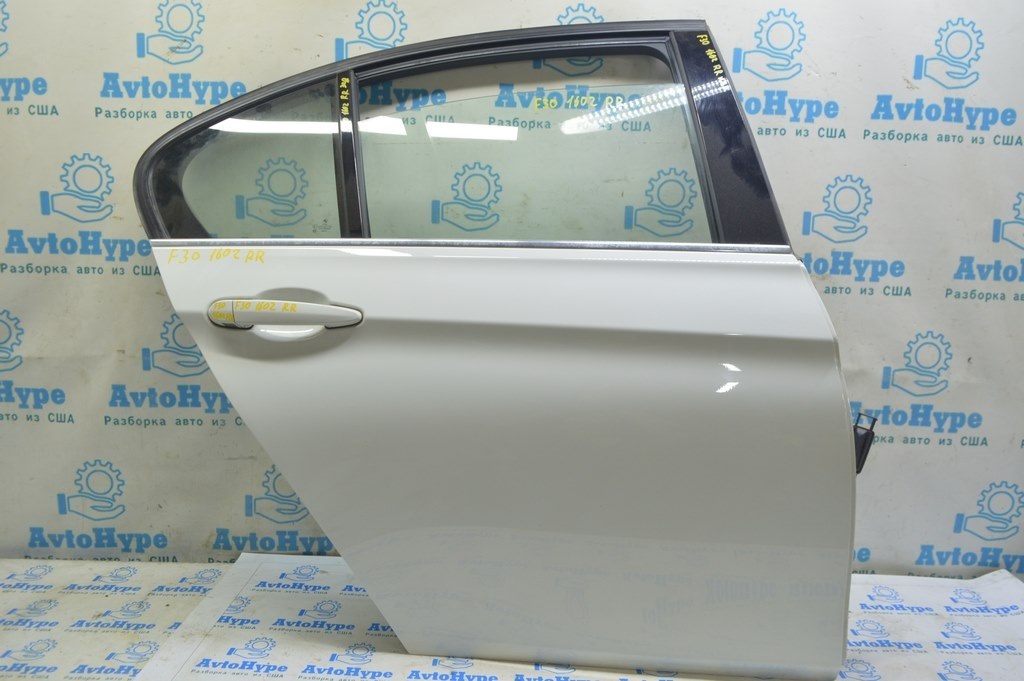 Дверь голая зад прав BMW 3 F30 12-19 белый цвет A300 (02)