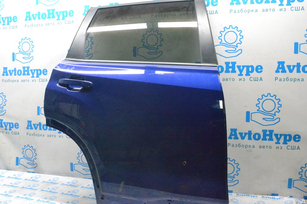 Дверь голая зад прав Subaru Forester 19- SK (02) синий цвет , внизу царапина
