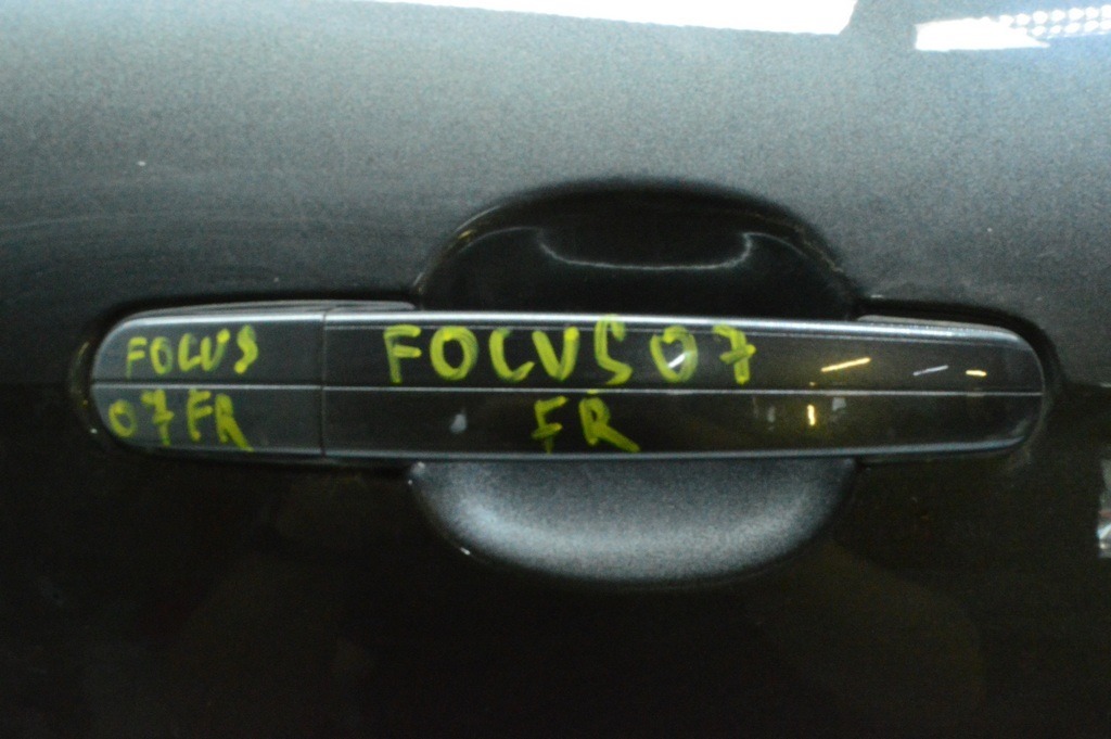 Дверь в сборе передняя правая Ford Focus mk3 11-18 (07) цвет J7 без зеркала и карты — фото 2