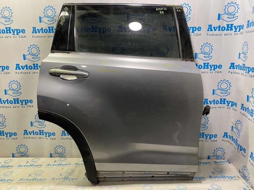 Дверь в сборе зад прав Toyota Highlander 14- без динамика,без молдинга под стекло (ликвид 1)