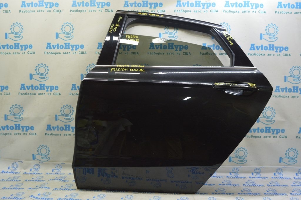 Дверь в сборе задняя левая Ford Fusion mk5 13-20 (06) цвет UH