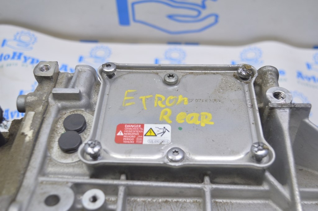 Двигатель электрический задний Audi E-Tron (Q8) GEN 18-23 с редуктором 0MB300040C (01) — фото 2
