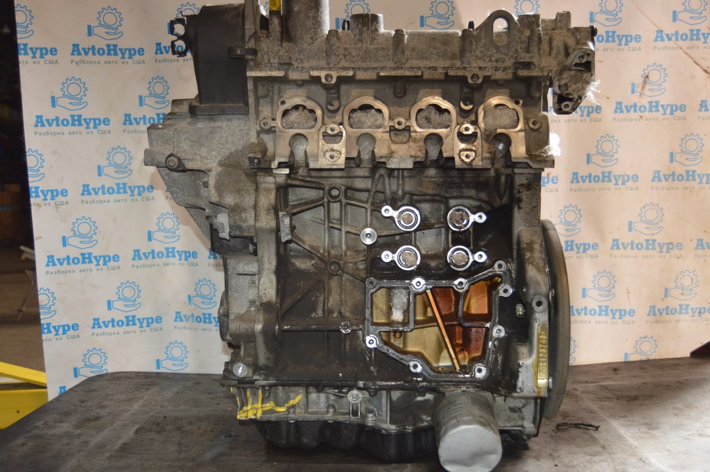 Двигатель VW Jetta 19- 1.4T DGXA (02) треснут полуподдон