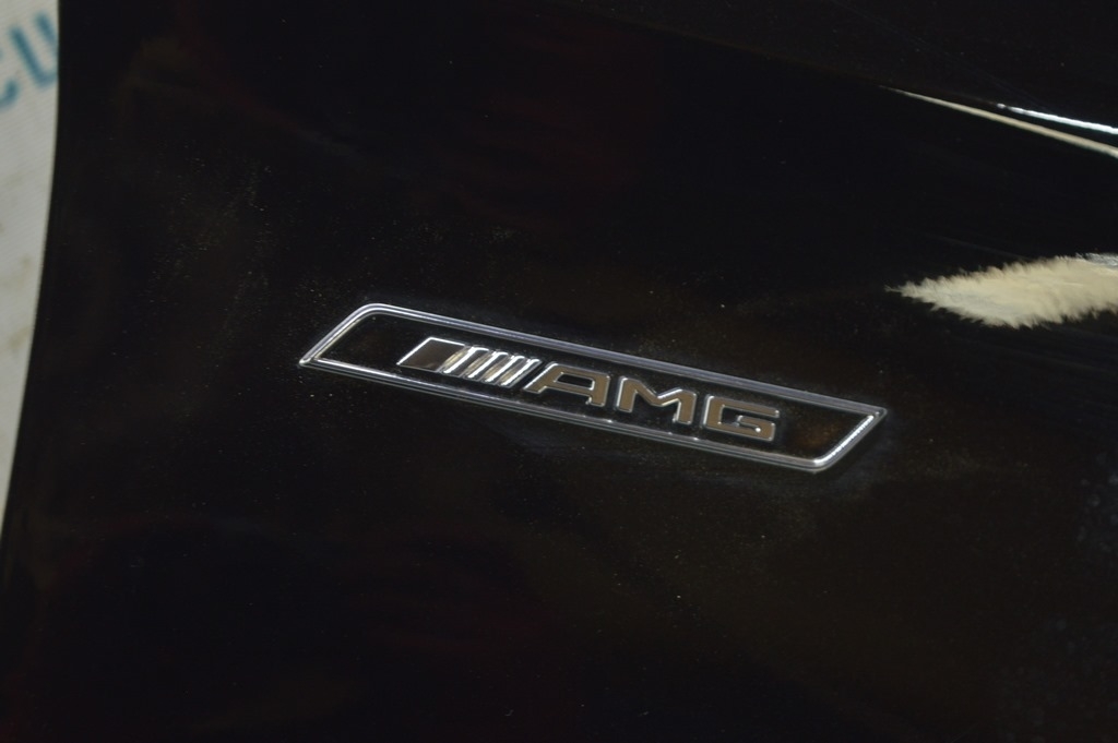 Эмблема AMG крыла перед прав Mercedes GLE-class C292 12-19