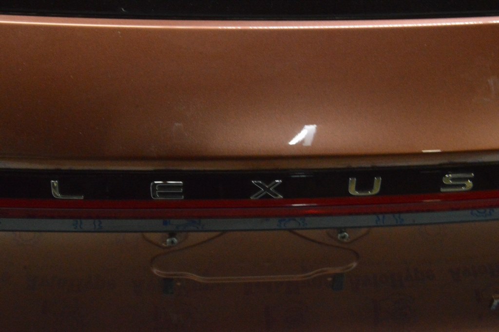 Эмблема LEXUS двери багажника Lexus RX 350/350h/500h 23-