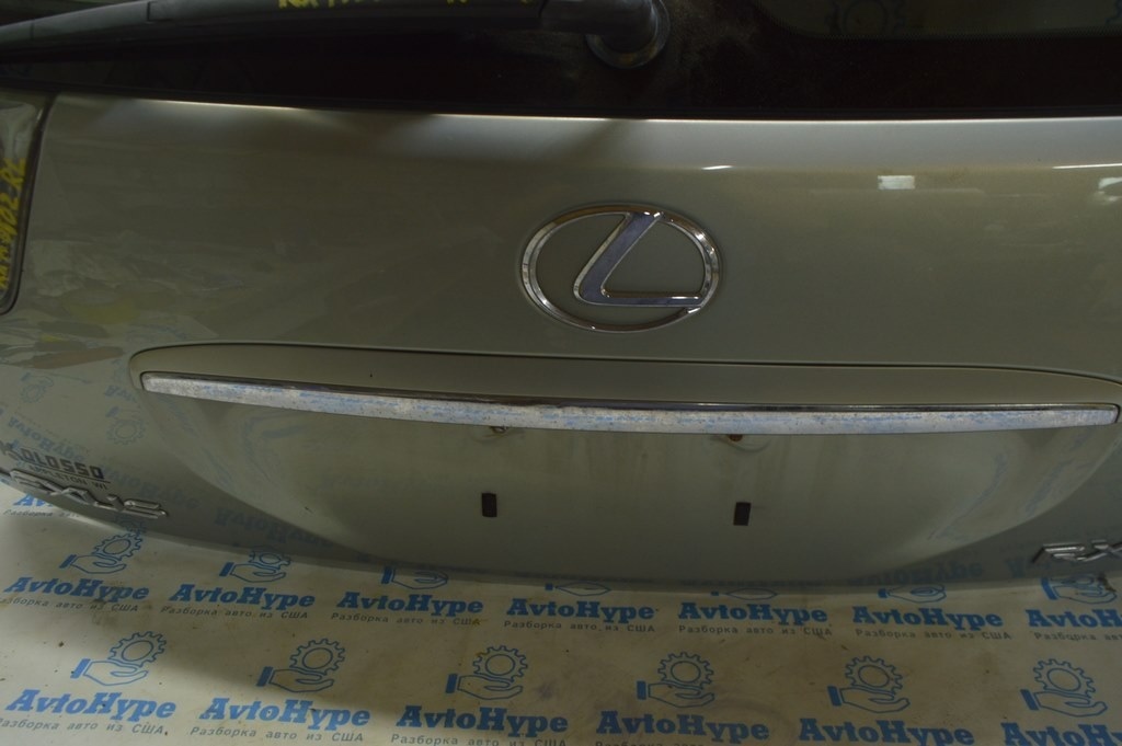 Эмблема Lexus задняя Lexus RX300 RX330 RX350 RX400h 04-09