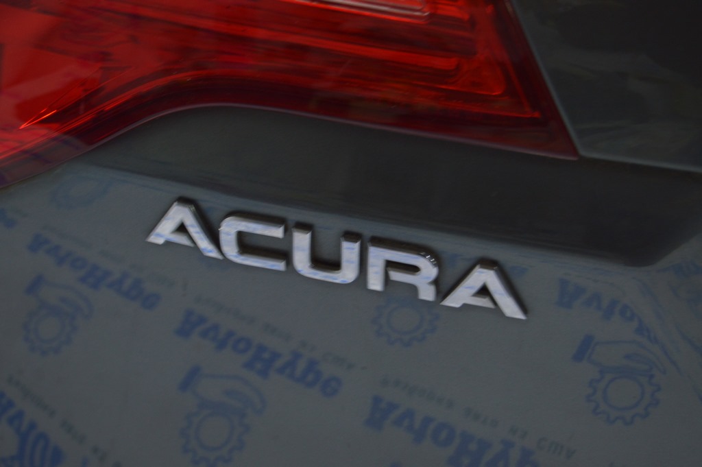 Эмблема надпись ACURA двери багажника Acura MDX 07-13