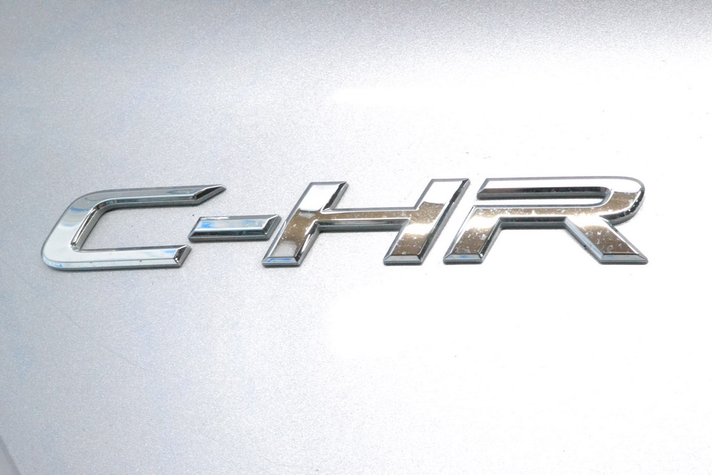 Эмблема надпись C-HR двери багажника Toyota C-HR 18-23