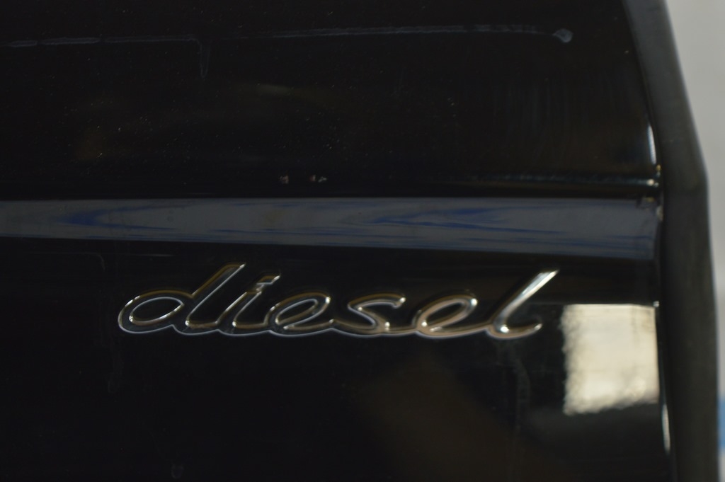 Эмблема надпись "diesel" двери перед прав Porsche Panamera 10-16