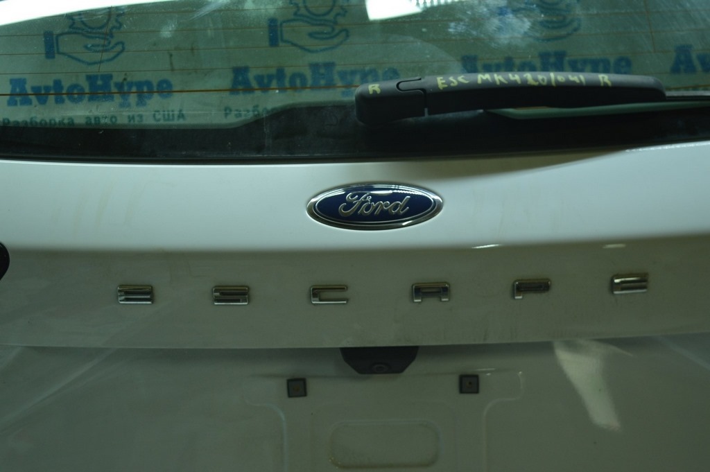 Эмблема надпись Escape двери багажника Ford Escape MK4 20-