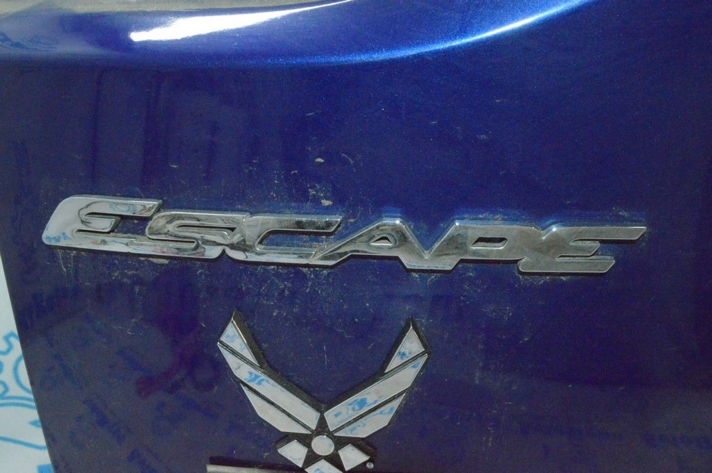 Эмблема надпись Escape крышки багажника Ford Escape MK3 13- — фото 2