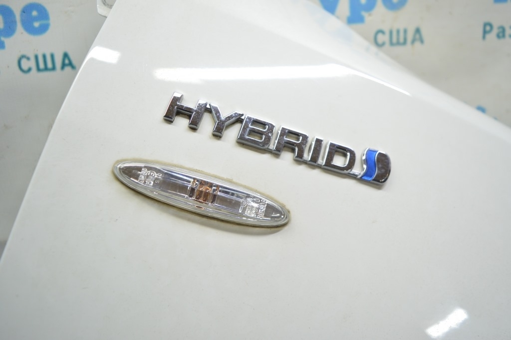 Эмблема надпись крыла HYBRID передняя правая Toyota Camry v50 12-14 hybrid usa