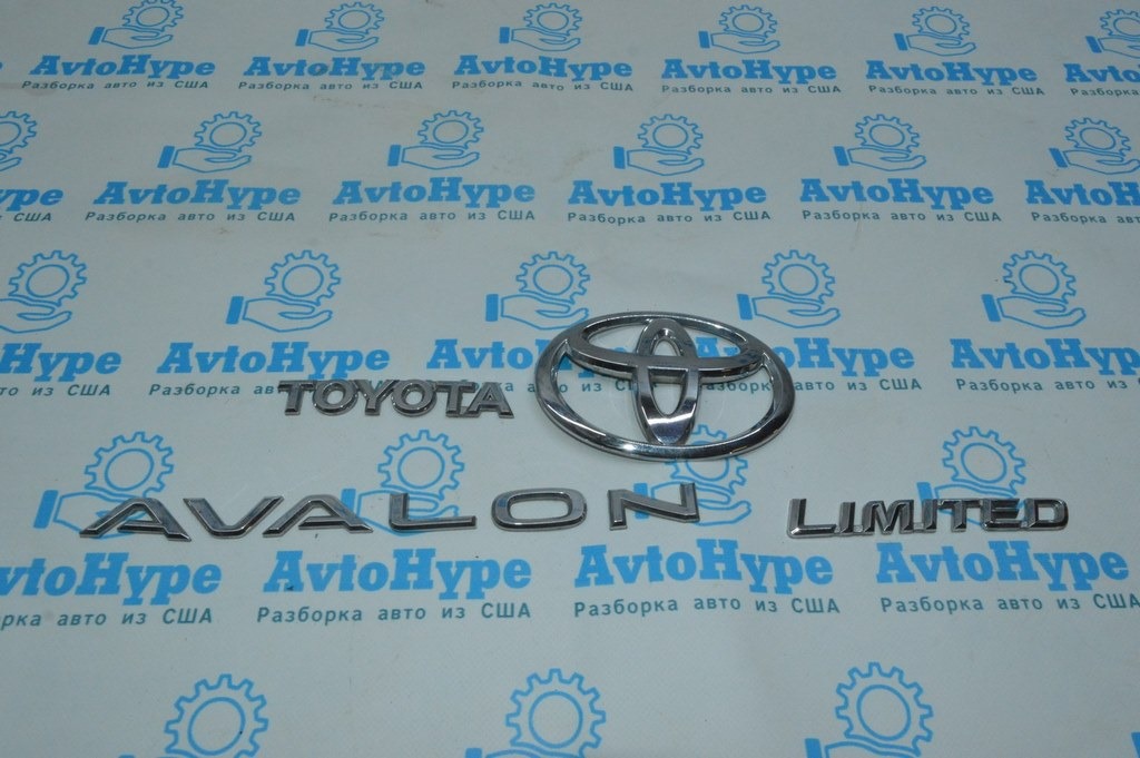 Эмблема надпись крышки багажника Toyota Avalon 05-12