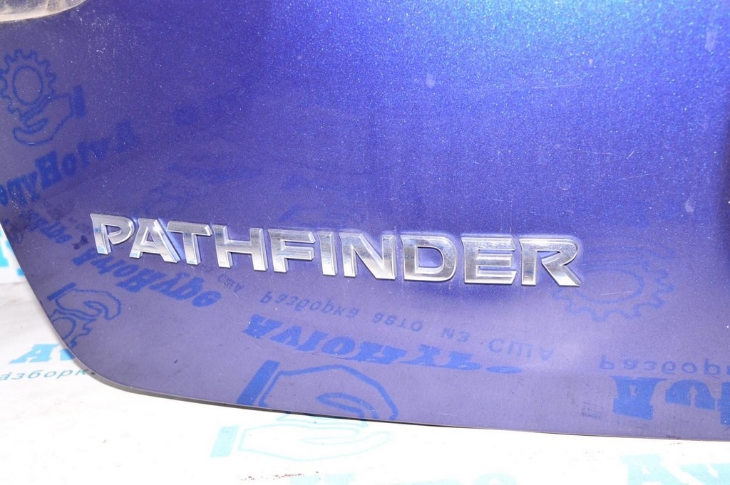 Эмблема надпись "Pathfinder" Nissan Pathfinder 13-