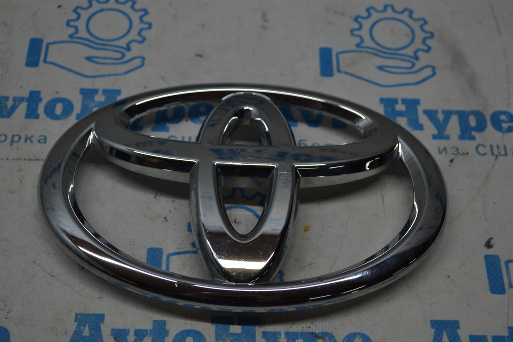Эмблема решетки радиатора Toyota Tundra 22-