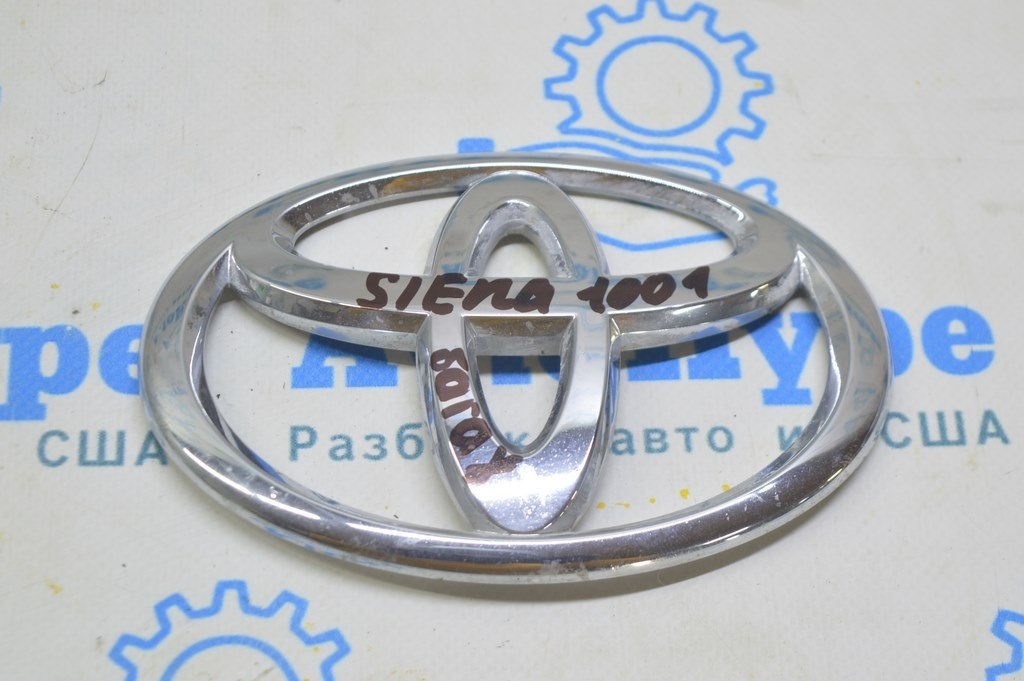 Эмблема значок TOYOTA двери багажника Toyota Sienna 11-20 (01) Реал М