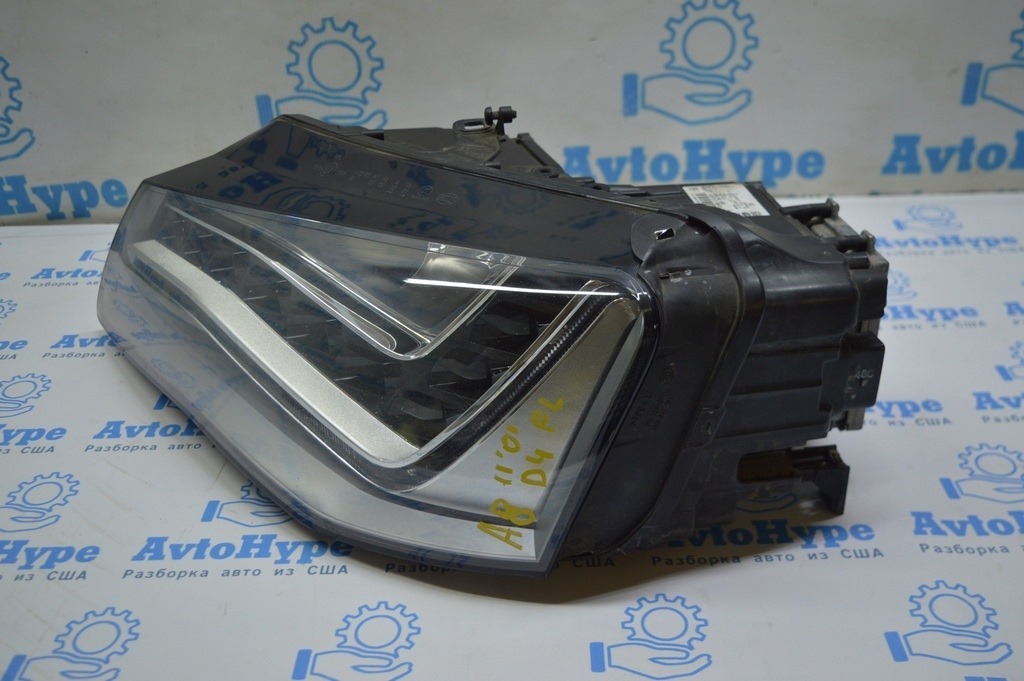 Фара передняя левая Audi A8 D4 10-13 дорест LED (01) в cборе с блоками 4H0907472A европа