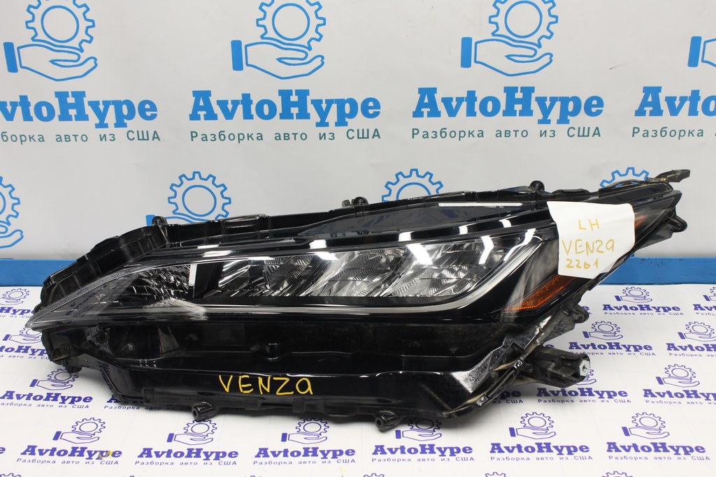 Фара передня ліва гола Toyota Venza 21-24 LE відбивач (01) паялися кріплення