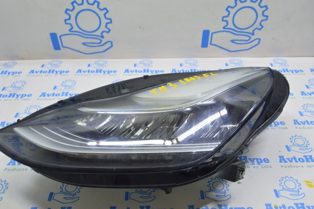 Фара передняя левая Tesla Model 3 18-20 LED без крепления (03) 1077371-00-E