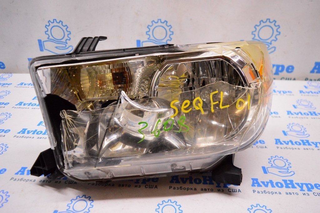 Фара передняя левая Toyota Sequoia 2008-2016 дорест (01) на зч