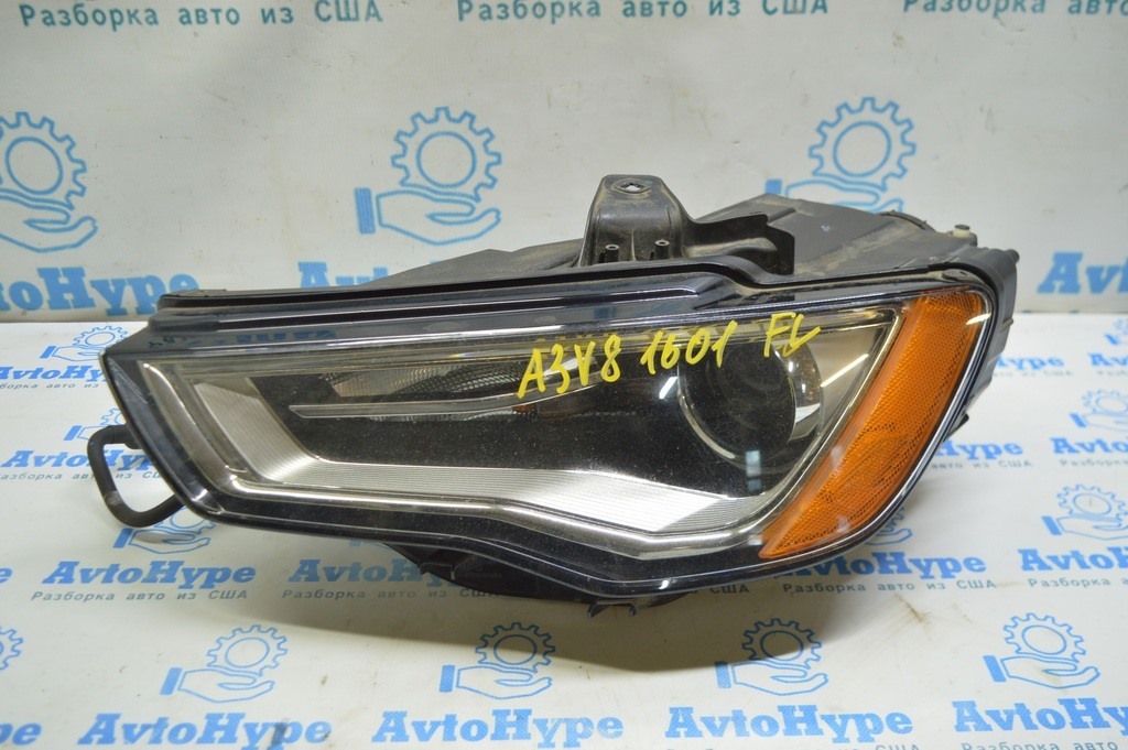 Фара передняя левая в сборе Audi A3 8V 15-16 xenon hid (01) 8V0-941-043-B деф.1 уха