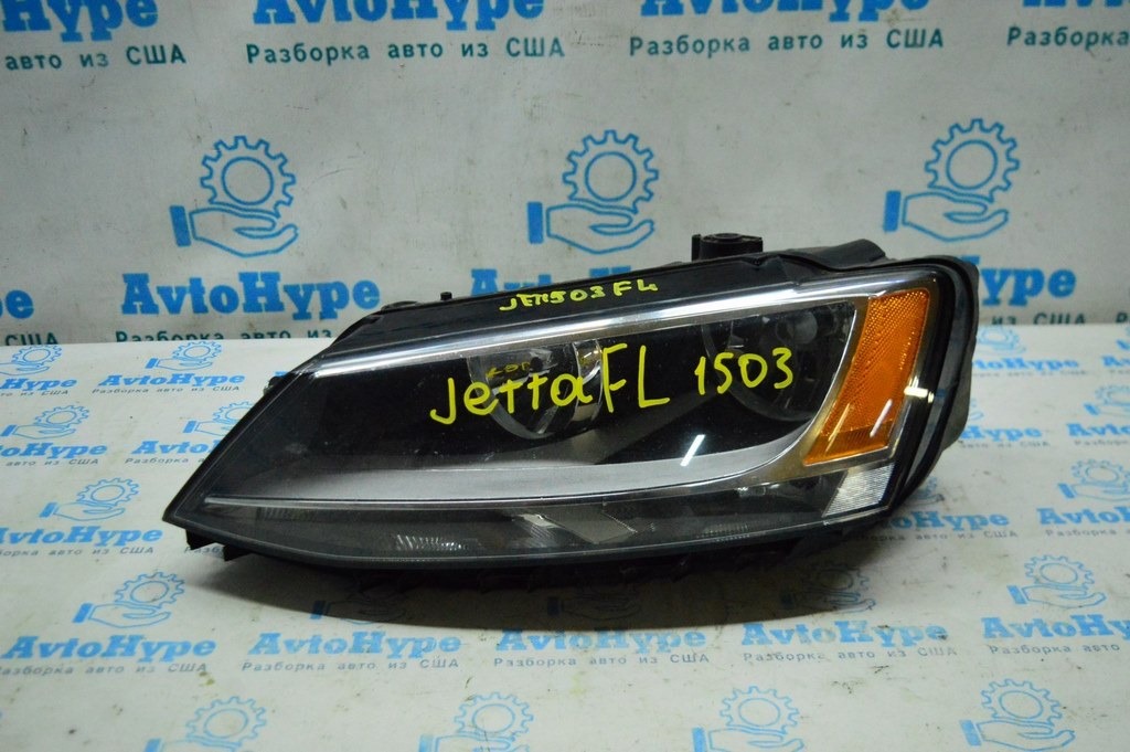 Фара передняя левая VW Jetta 11-18 USA (03)